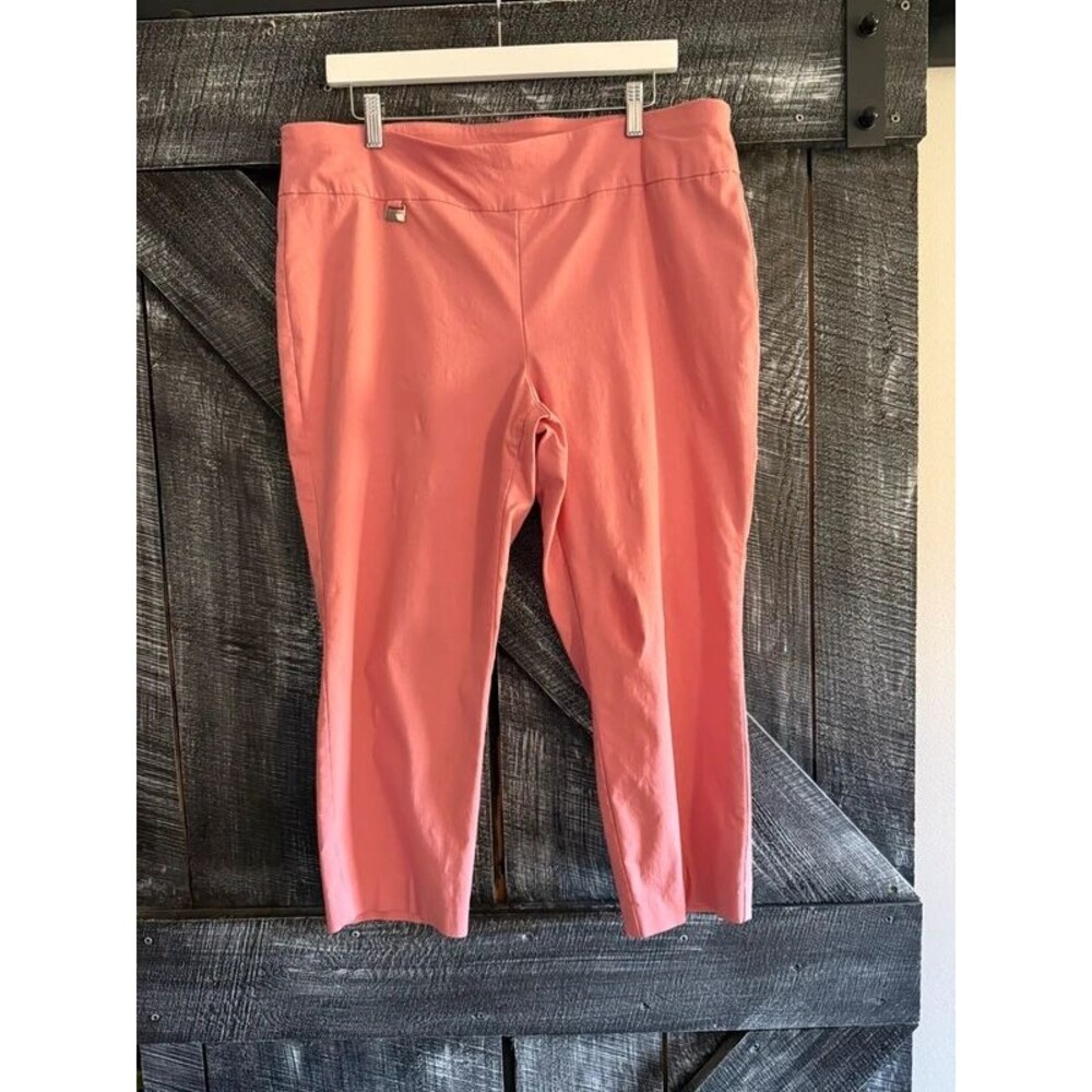 Alfani Women’s Coral capri pants size 16